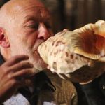 14_11_08_EMAProject_Naves_John_Kenny_plays_conch_shell